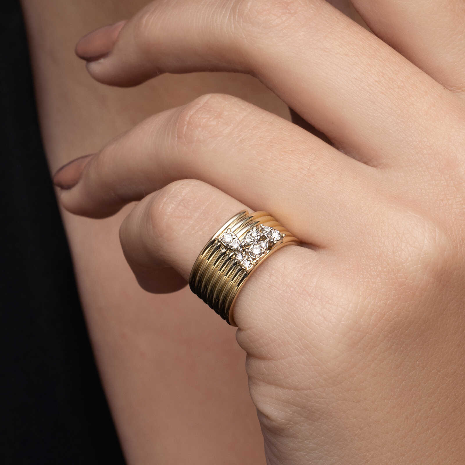 טבעת יהלומים SPIN